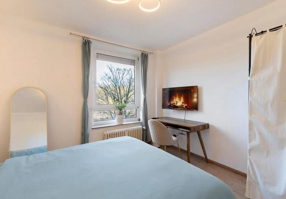 Charmentes Privatzimmer Mit Kueche, Naturgebiet 뒤셀도르프 외부 사진